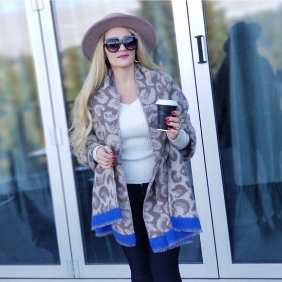 Leopard Print Oversize scarf - Picture 10 of 10